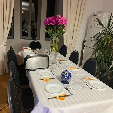 Oda ve Kahvaltı Chateau Camus *